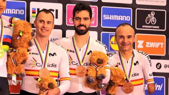 Archivo - Pablo Jaramillo, Alfonso Cabello y Ricardo Ten, durante los Campeonatos del Mundo de Ciclismo en Pista