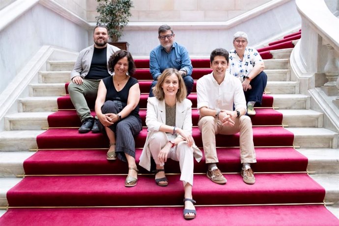 Grupo parlamentario de los Comuns: Jéssica Albiach, David Cid, Susanna Segovia, Lluís Mijoler, Andrés García Berrio y Núria Lozano