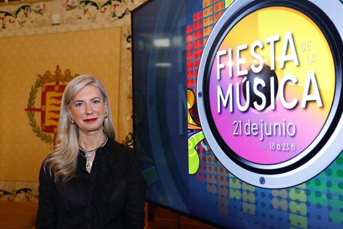 La concejal de Educación y Cultura, Irene Carvajal, en la presentación de las actividades por el Día Europeo de la Música en Valladolid.