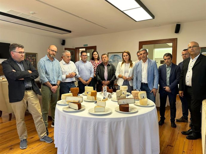 Joan Simonet ha asistido al Concurso Oficial de Quesos Agrocanarias, que se celebra en Fuerteventura.