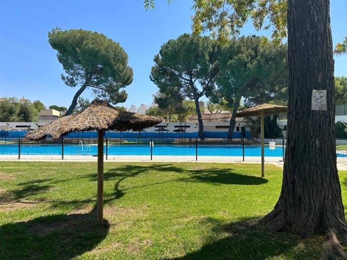 Piscina del complejo Deportivo San Juan de Alcalá de Guadaíra (Sevilla).