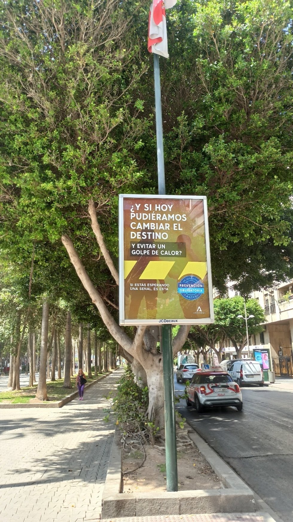 Imagen con el lema de la campaña: '¿Y si hoy pudiéramos cambiar el destino y evitar un golpe de calor? Si estás esperando una señal es esta'.