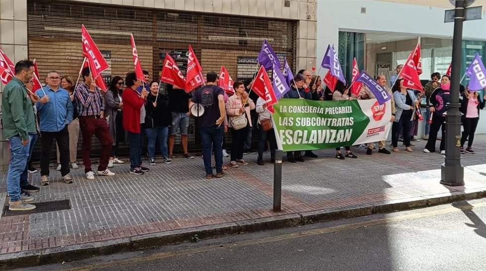 Protesta de CCOO contra Accem