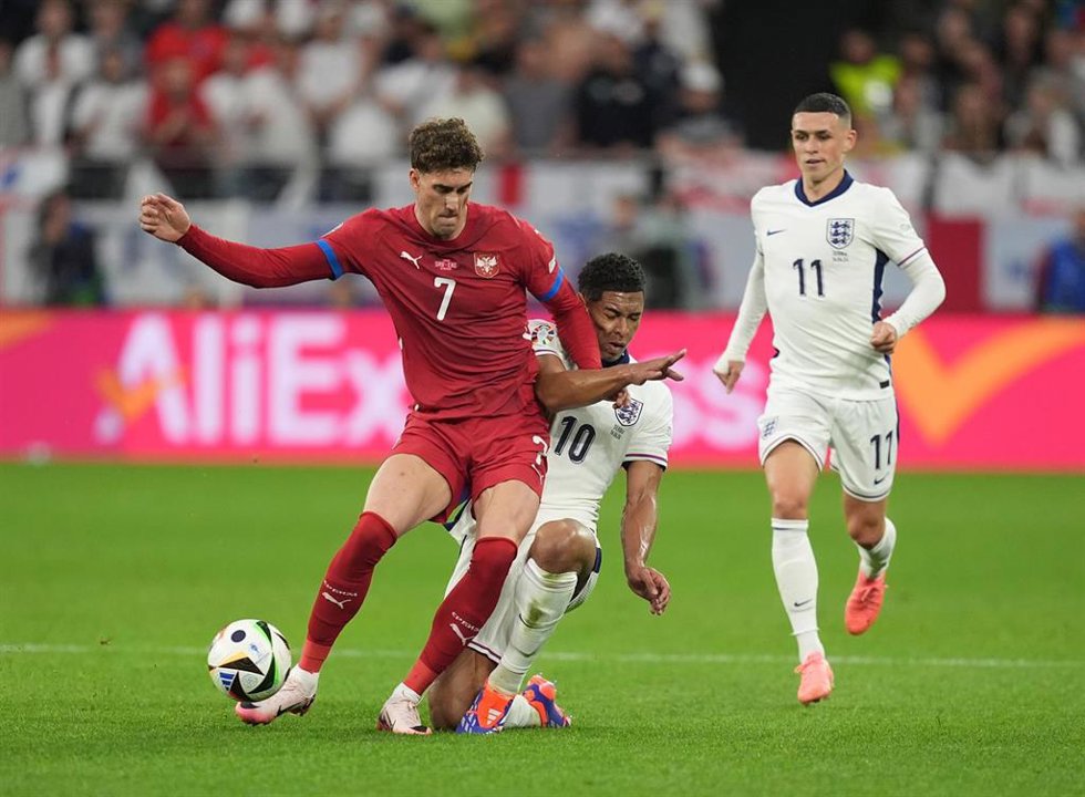 El delantero serbio Dusan Vlahovic durante un partido ante Inglaterra en la Eurocopa.