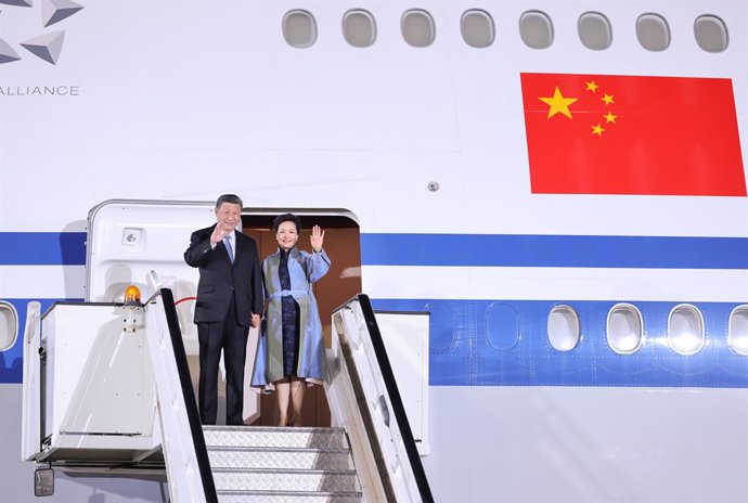 Archivo - BELGRADE, May 7, 2024  -- Chinese President Xi Jinping arrives in Belgrade for a state visit to Serbia at the invitation of Serbian President Aleksandar Vucic, May 7, 2024.,Image: 871057619, License: Rights-managed, Restrictions: , Model Release