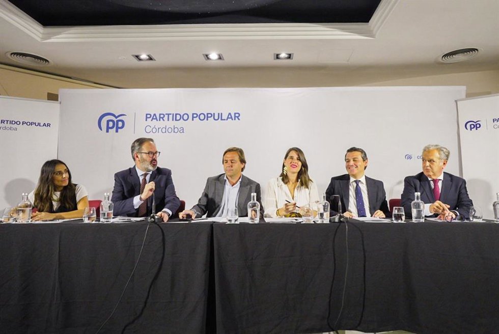 Comité Ejecutivo Provincial del PP-A con Antonio Repullo.