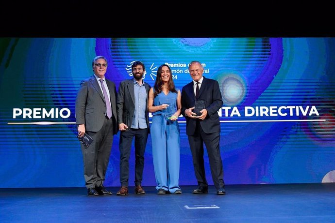 Los Periodistas Pedro Piqueras, Ana Blanco, Kiko Llaneras Y Marta García Aller Han Recibido Esta Miércoles El Premio Dircom Especial Por El Ejercicio, A Lo Largo De Toda Su Carrera, De Un Periodismo Profesional Comprometido Con La Verdad.