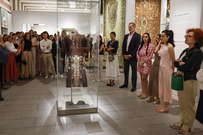 El Rey Felipe y la Reina Letizia visitan la Galería de las Colecciones Reales, a 19 de junio de 2024, en Madrid (España). La Princesa Sofía y la Infanta Sofía también realizan este recorrido con motivo del X aniversario de la proclamación de su padre, F