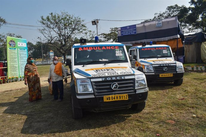 Archivo - Imagen de archivo del servicio de ambulancias de India