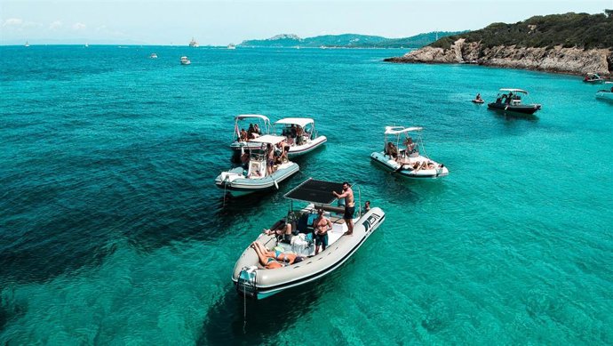 Click&Boat prevé incrementar un 40% las reservas de embarcaciones en el puente de San Juan