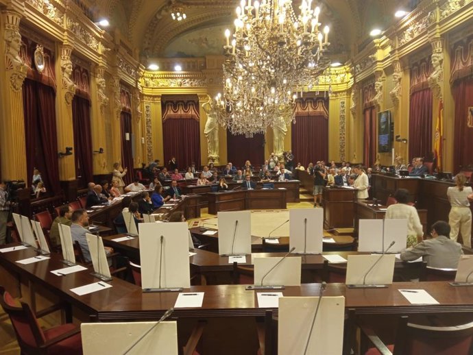 AMP.- Prohens expresa "rechazo" por la polémica del Parlament: "No se puede faltar el respeto a personas asesinadas"