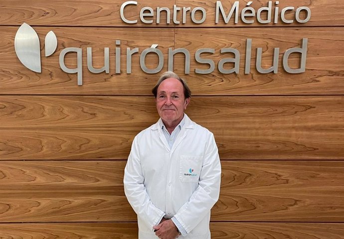 El doctor Antonio Giner, jefe de la Unidad de Medicina Deportiva del Centro Médico Quirónsalud Mercado de Colón