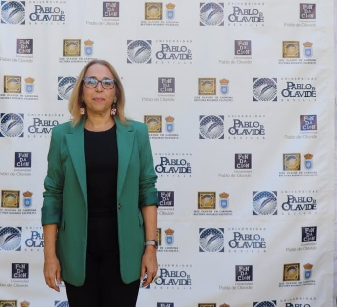 La presidenta de la Asociación de Consumidores y Usuarios en Acción (Facua) en los cursos de verano de la UPO