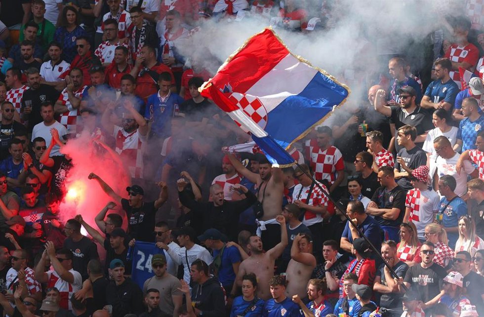 Afición de Croacia en la Eurocopa 2024.
