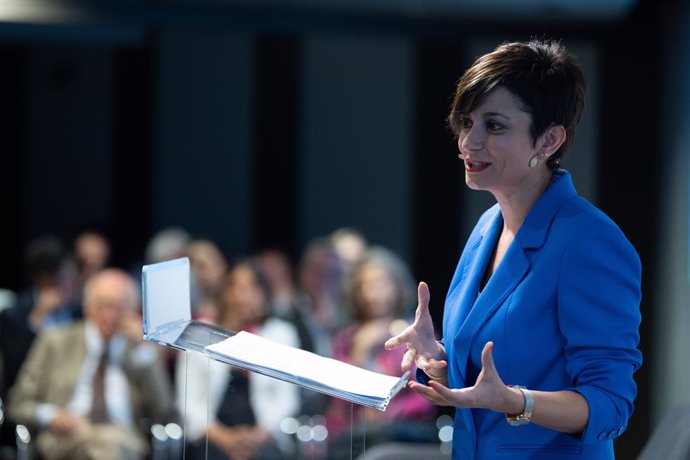 La ministra de Vivienda y Agenda Urbana, Isabel Rodríguez, participa en un diálogo sobre soluciones al problema de la vivienda en España, en el Cercle d’Economia, a 20 de junio de 2024, en Barcelona, Catalunya (España).