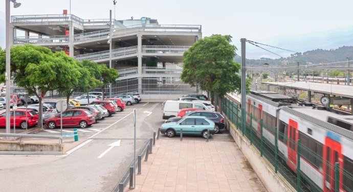 El aparcamiento de enlace de la estación de Martorell (Barcelona)