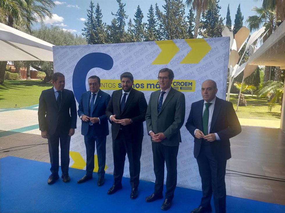 Imagen de los asistentes a la Asamblea General de la Confederación Regional de Organizaciones Empresariales de Murcia (CROEM)