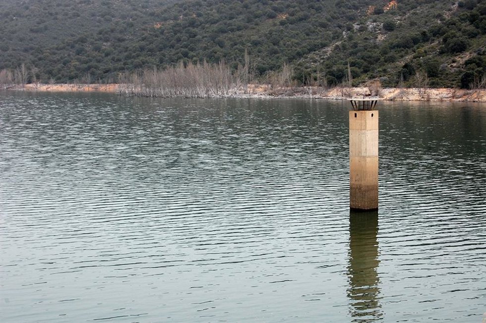 Archivo - Embalse de Alcorlo