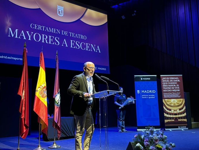 Certamen de Teatro Mayores