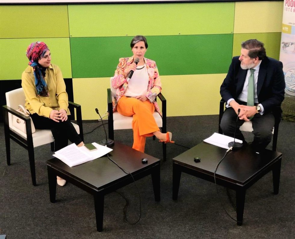 Soledad Aranda interviniendo en la jornada