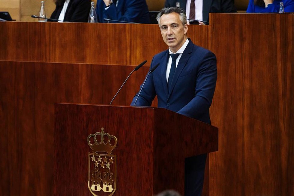 Carlos Novillo, consejero de Medio Ambiente, Agricultura e Interior de la Comunidad, en el debate en la Asamblea de Madrid