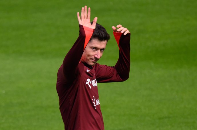 Robert Lewandowski en un entrenamiento con la selección de Polonia