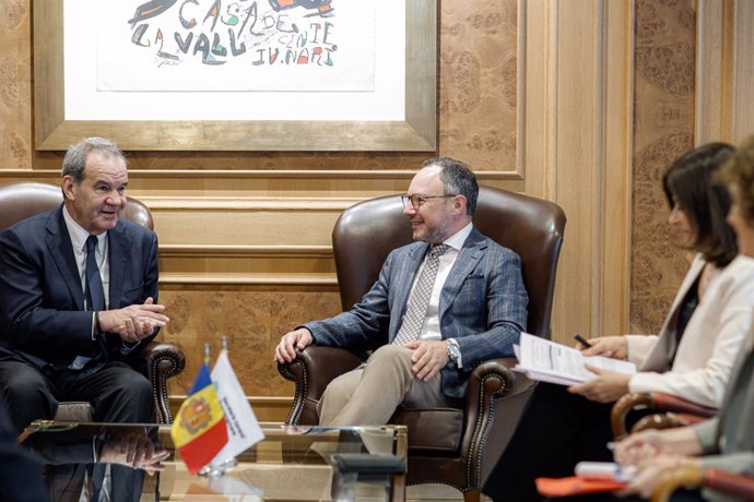 Espot con Allamand en la reunión celebrada en la sede del Gobierno andorrano