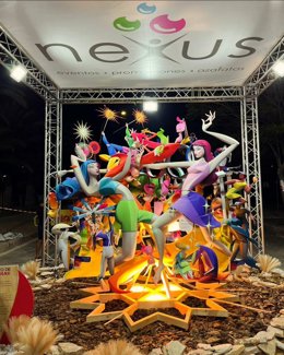 Baver-Els Antigons, guanyadora del primer premi d'Especial Infantil de Fogueres 2024, amb el monument 'El secret de les flames'.