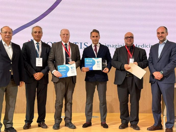 Novartis y el IESE entregan los premios a la excelencia operativa en gestión sanitaria 2024