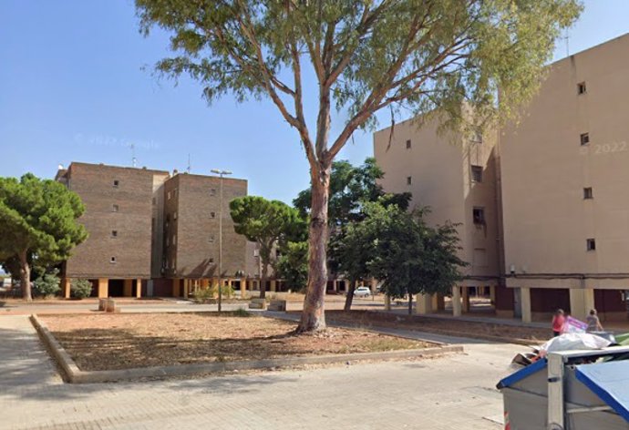 Una patrulla policial en el barrio del Baladre de Sagunt (Valencia)