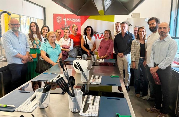 Inauguración de los ciclos de talleres 'MAS Alimentación y Salud' en Sevilla.