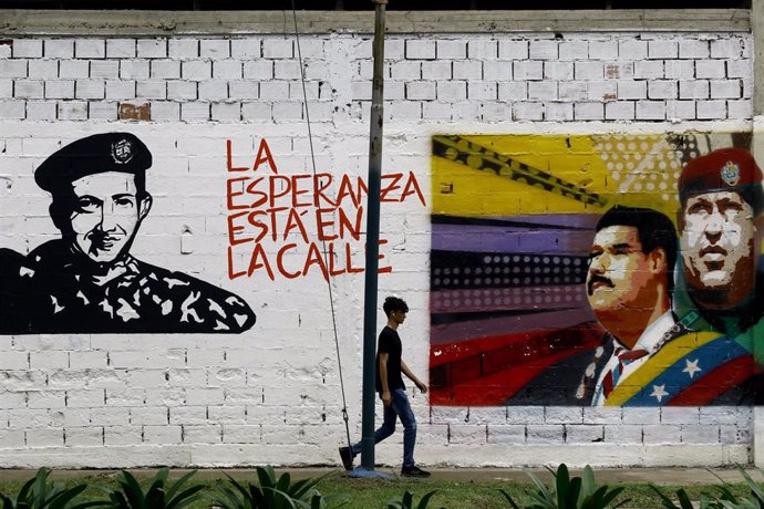 Mural con la imagen del presidente de Venezuela, Nicolás Maduro