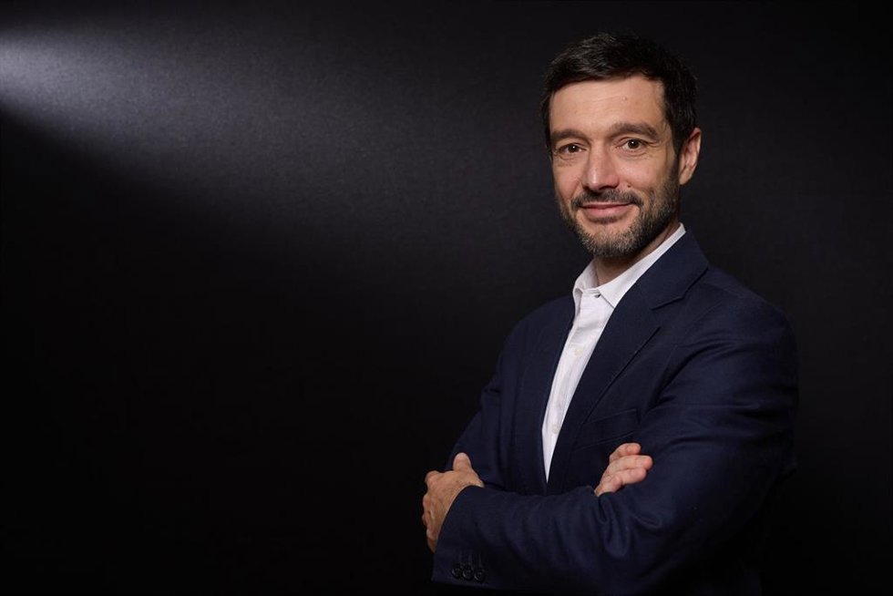 El ministro de Derechos Sociales y Agenda 2030, Pablo Bustinduy, posa para Europa Press, en el Hyatt Regency Hesperia Madrid, a 13 de junio de 2024, en Madrid (España). 