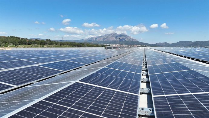 Vista aria bloc logístic de Mercadona a Abrera