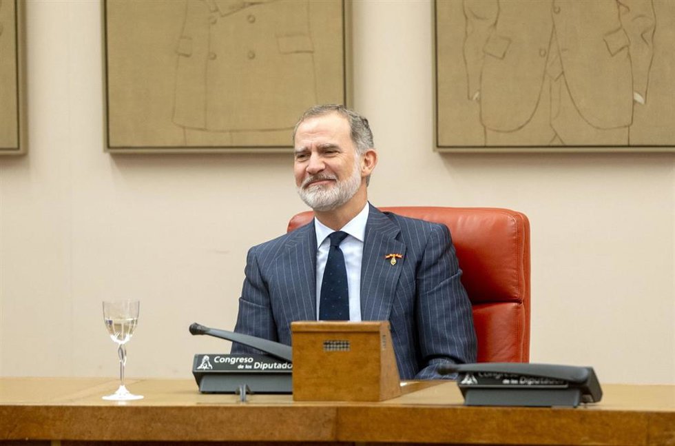 EL Rey Felipe VI preside la entrega de la IV edición del Premio 15 de junio en el Congreso.