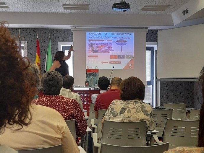 El OAR de la Diputación de Badajoz desarrolla diez talleres en ocho poblaciones de la provincia con su Escuela Sapiens