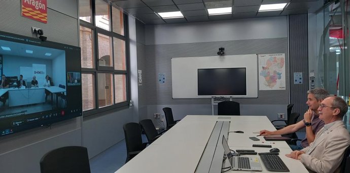 Miguel Ángel Clavero y Jorge Crespo, en la reunión mantenida esta mañana.