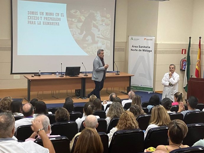 Un momento del Aula de Excelencia de Medicina Interna 'Ciudad de Antequera'.