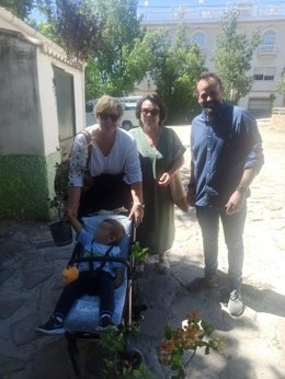 Una de las familias beneficiarias de la iniciativa