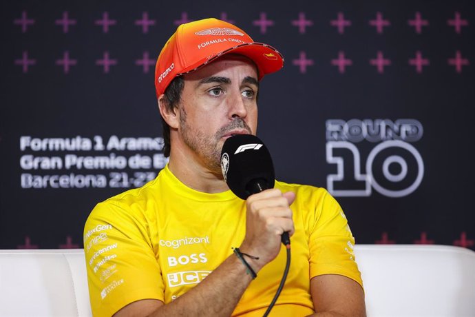 ALONSO Fernando (spa), Aston Martin F1 Team AMR24, portrait during the Formula 1 Aramco Gran Premio de Espana 2024, 10th round of the 2024 Formula One World Championship from June 21 to 23, 2024 on the Circuit de Barcelona-Catalunya, in Montmeló, Spain - 