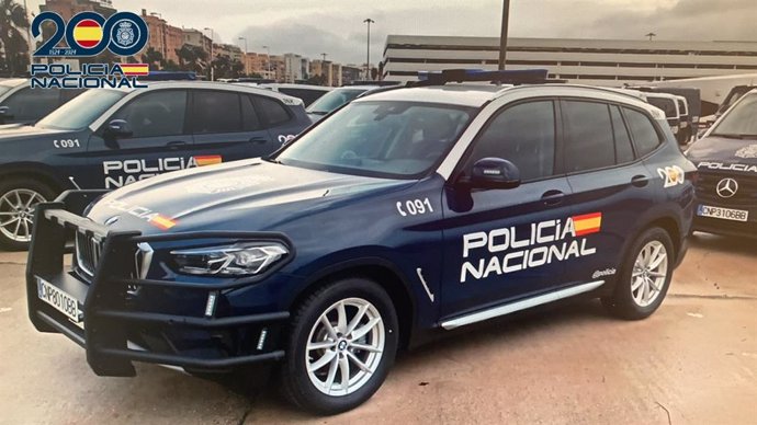 Archivo - Coches de la Policía Nacional