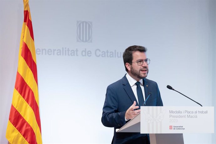 Archivo - El presidente de la Generalitat, Pere Aragonès, en una entrega de premios