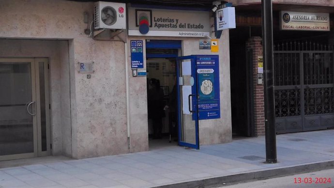 Administración de Lotería de Tomelloso donde ha caído el primer premio de este sábado