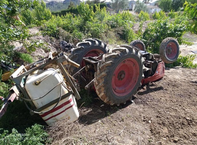 Imagen del tractor en el que iba el fallecido