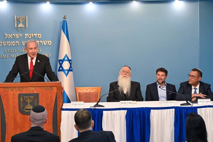 Archivo - Benjamin Netanyahu durante un Consejo de Ministros del Gobierno israelí