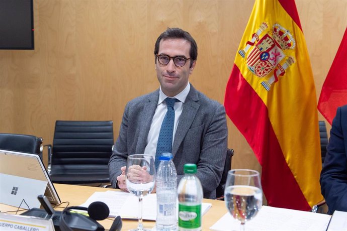 El ministro de Economía, Comercio y Empresa, Carlos Cuerpo, preside la reunión de la XXIX Comisión Mixta Hispano-China de Cooperación Económica e Industrial, en la sede del Ministerio, a 3 de junio de 2024, en Madrid (España).