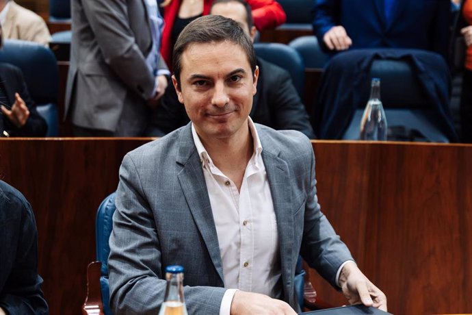 El portavoz del PSOE en la Asamblea de Madrid y secretario general del PSOE-M, Juan Lobato.