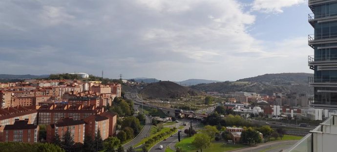 Archivo - Cielos con nubes en Euskadi (archivo)