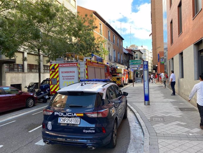 Efectivos desplazados hasta la residencia San Felipe Neri de Valladolid