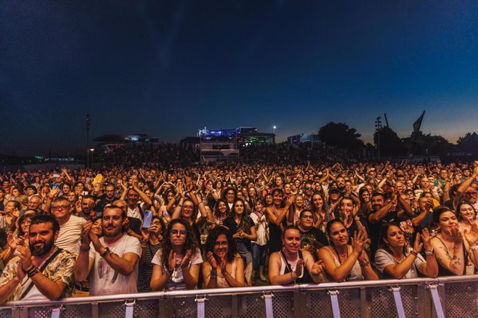 Más de 15.000 personas han asistido a los conciertos de la primera edición del ciclo Nits Voramar